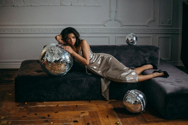 Découvrez la combinaison femme chic bleu, un must-have !