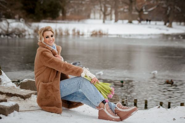 Découvrez le nouveau UGG Tazz Braid Natural
