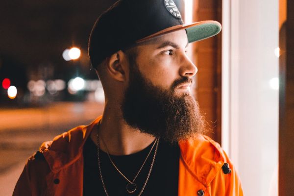 La barbe homme : quelle importance pour le charme masculin ?