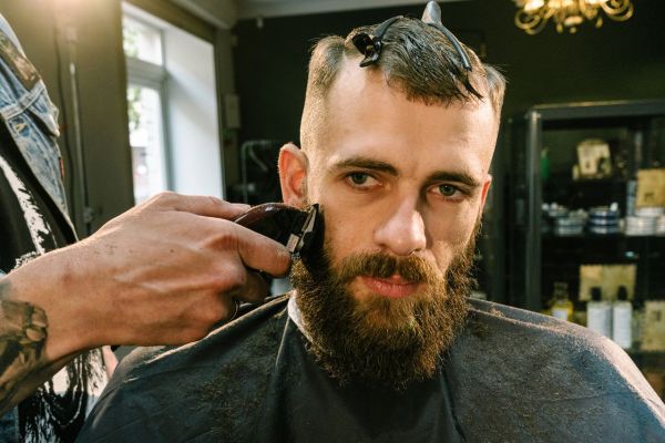 Quelle tondeuse choisir pour l’entretien de vos barbes ?