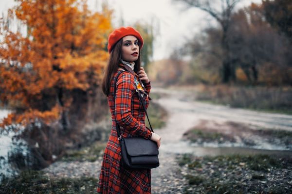 Quels sont les accessoires qui se marient bien avec un béret pour femme ?